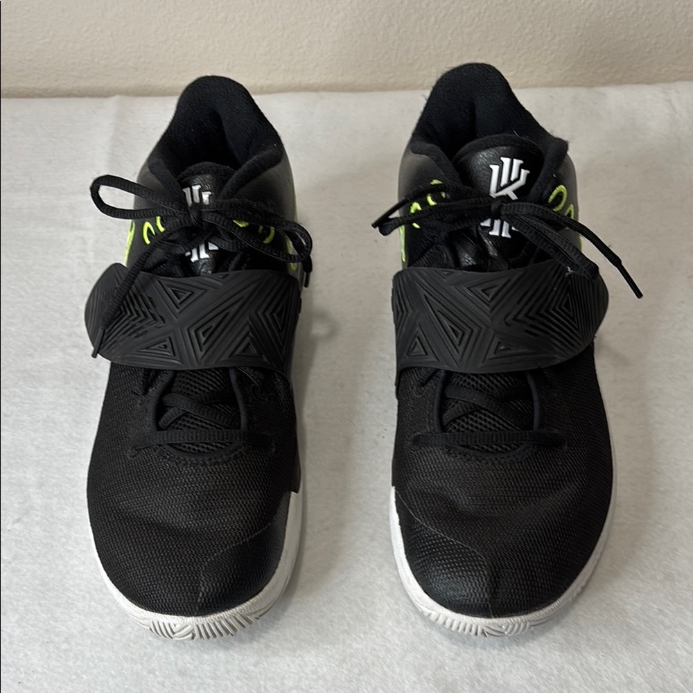 Nike Kyrie Flytrap 3 Black Volt - image 3